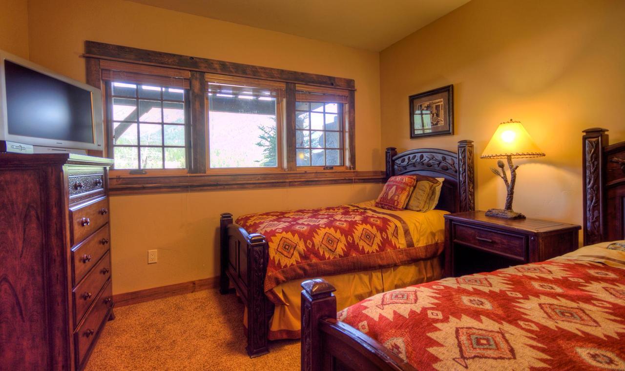 Antler Ridge Lodge Big Sky Buitenkant foto